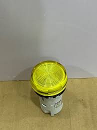 Đèn báo pha 220V 22mm Vàng YW1P-1UQM3Y IDEC 2 Đèn báo pha 220V 22mm Vàng YW1P-1UQM3Y IDEC - Ảnh 2